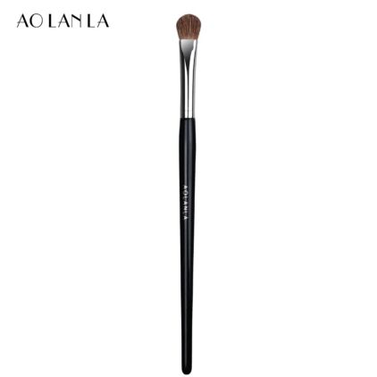 Medium-Sized Eyeshadow Brush For Eye Blending & Base Color Application Soft Bristle Detail Brush