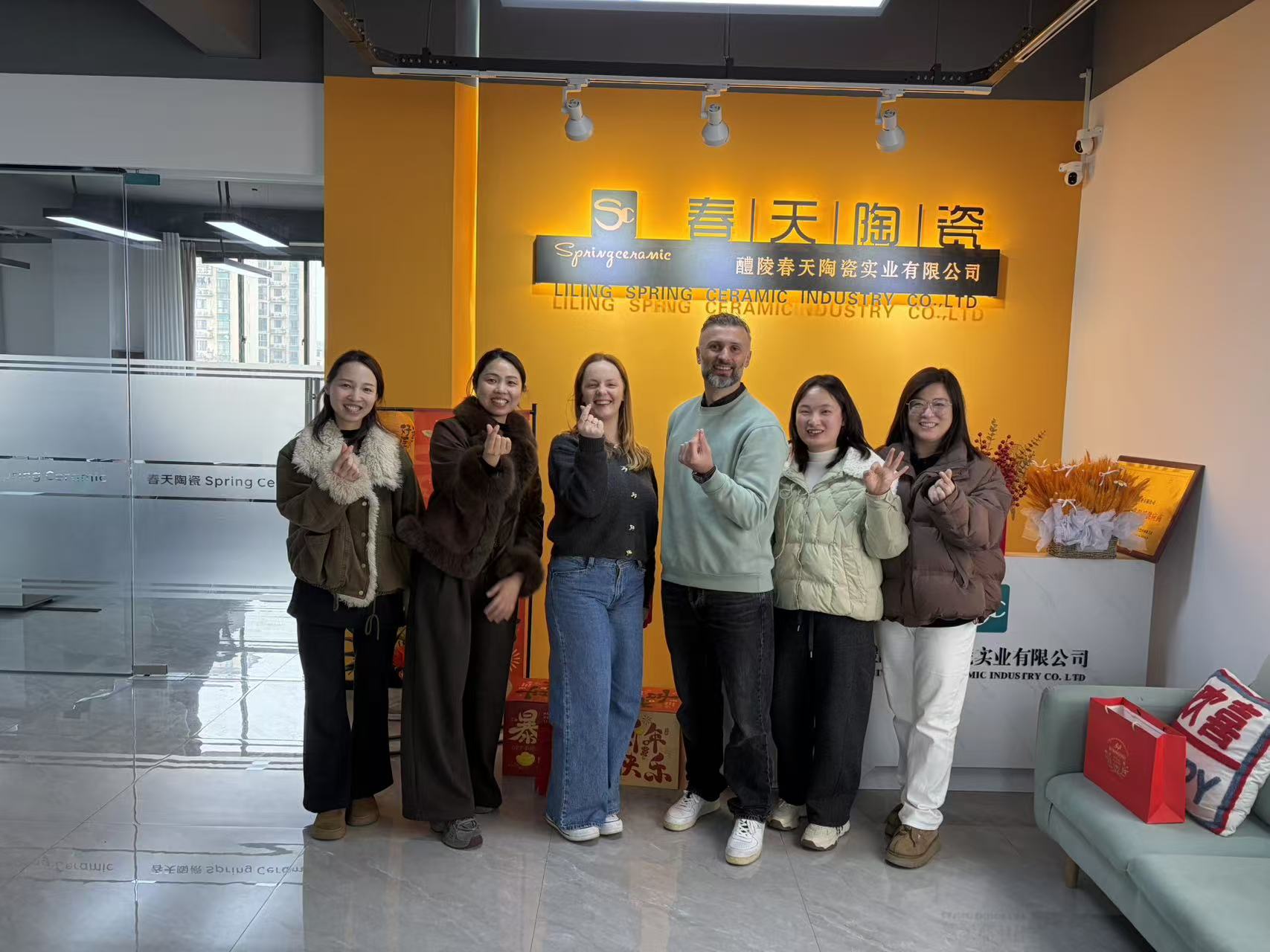 A Memorable Visit: Welcoming Our Clients to Our Company and Factory